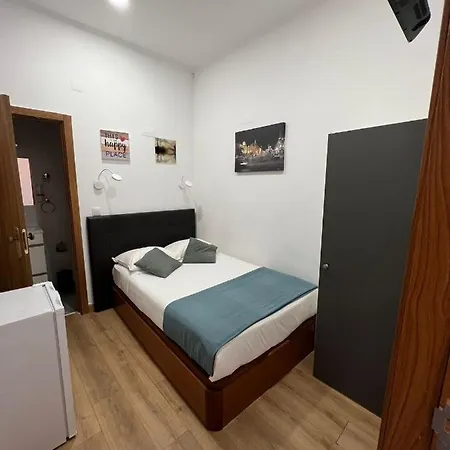 Pensamento 12b Δωμάτια σε οικογενειακή κατοικία