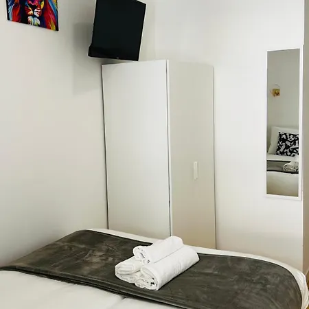 Quarto em Acomodações Particulares Pensamento 12b *